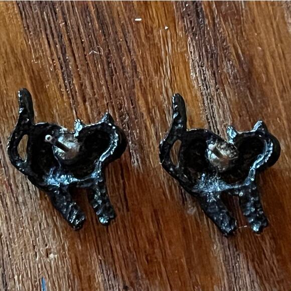 Pair of Black Cat Halloween Earrings. Black/Orange Metal. Holiday. - Picture 3 of 4
